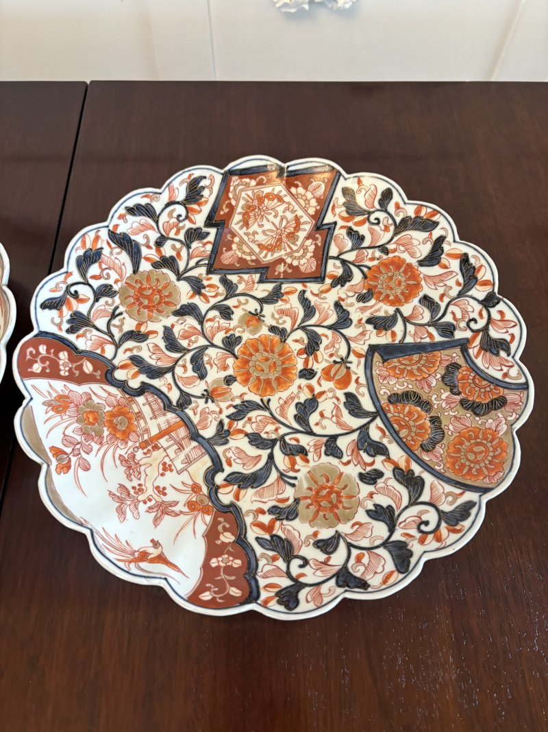 Quality Pair of Antique Japanese Hand Painted Imari Plates - Image 7